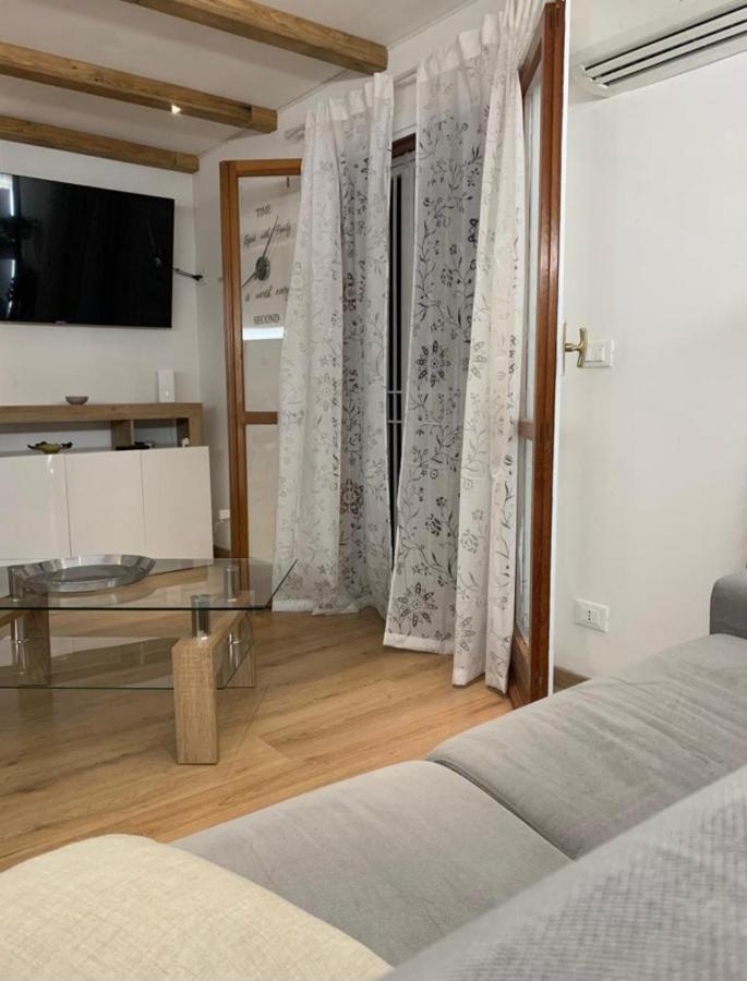 Apartamento Poggio Giaele Mazzeo Exterior foto